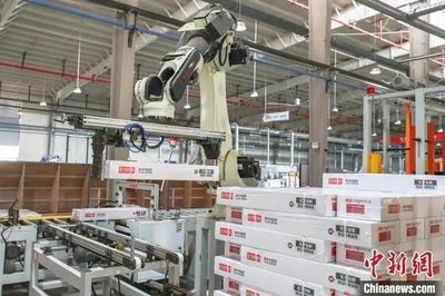 南康實(shí)木床 品質(zhì)與藝術(shù)的完美融合